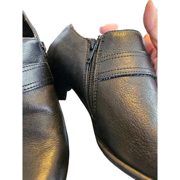 b.o.c. by Born Womens Black Leather Ankle Boots Booties Sz US 9.5 M Buckle Strap - Picture 5 of 10